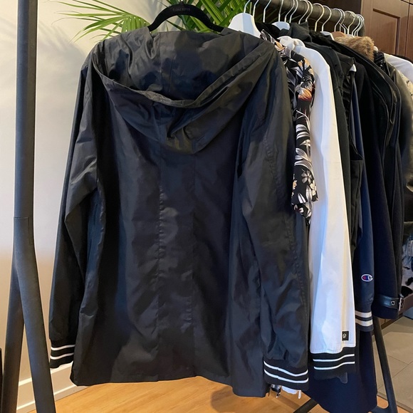 Zanerobe Rain jacket size M - Picture 2 of 3